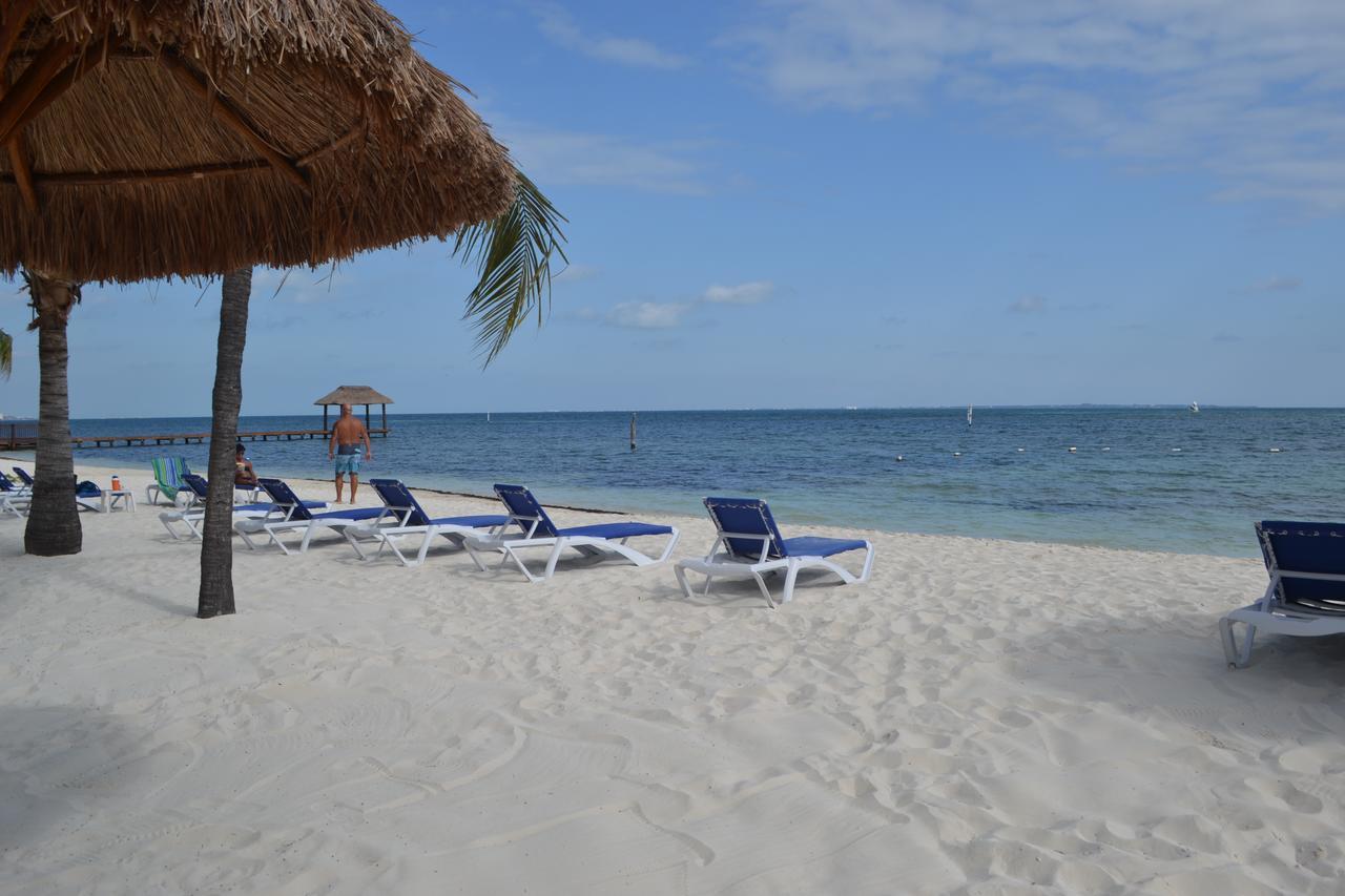 Bella Beach Condo Vacation 2 Bedrooms Cancún Eksteriør billede